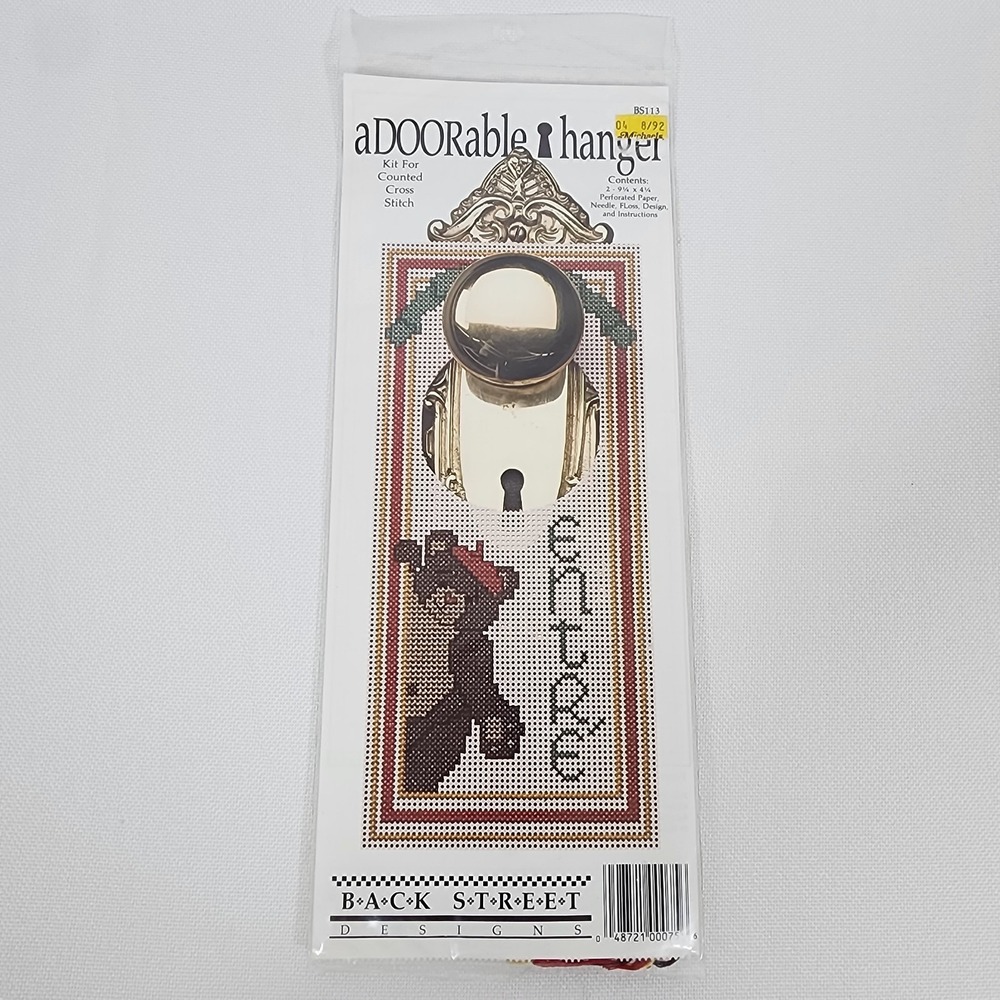 aDOORable Hanger kits Cross Stitch Holiday Christmas Bear "enter" New